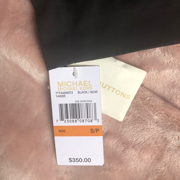 New MK jacket 🧥 - Picture 3 of 5